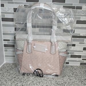 Michael Kors Voyager Large Color-Block Signature Logo Tote Bag (Powder Blush Mul